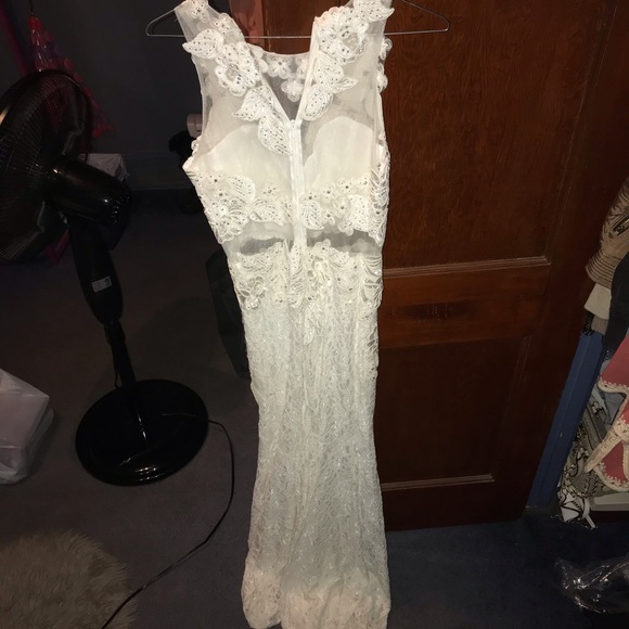 White prom dress - Picture 2 of 2